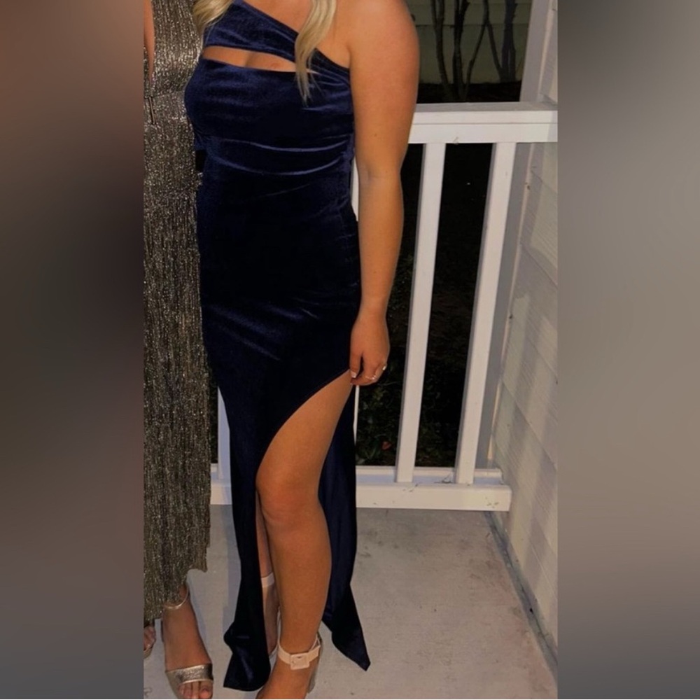 Windsor Navy Blue Velvet One-Sleeve Formal Dress - Size Small - Picture 1 of 9